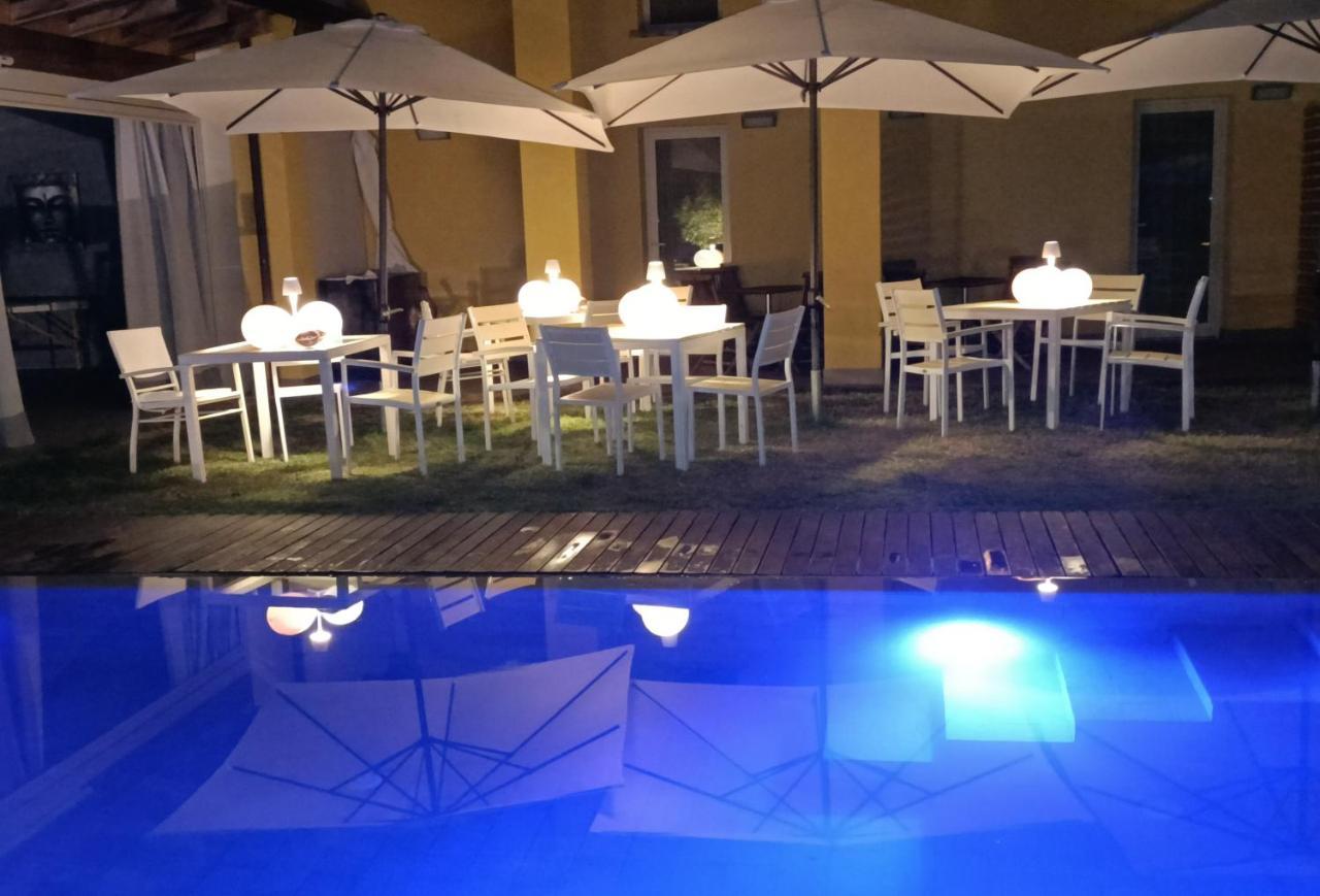 Osteria E Locanda Del Viaggiatore ルッシ エクステリア 写真