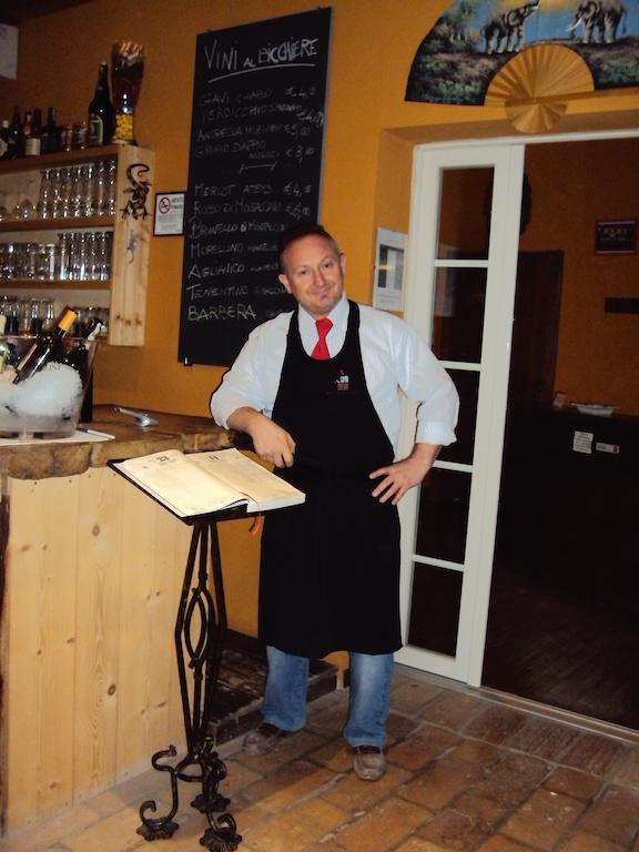 Osteria E Locanda Del Viaggiatore ルッシ エクステリア 写真